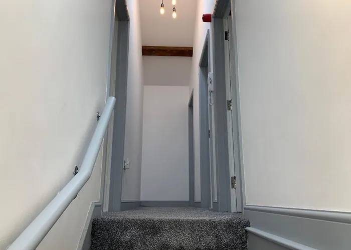 Cosy 2 Bed In Apartment